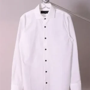 Sơ mi trắng oversize